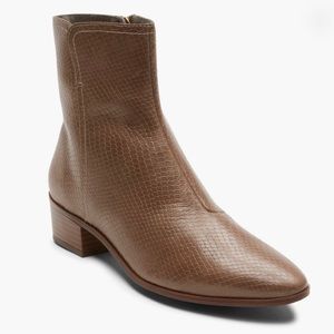 🤎 NWB! Rockport Brown Snakeskin Booties